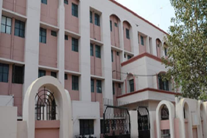 Shri Vaishnav Vidyapeeth Vishwavidyalaya campus in Indore, Madhya Pradesh, India — photo 5