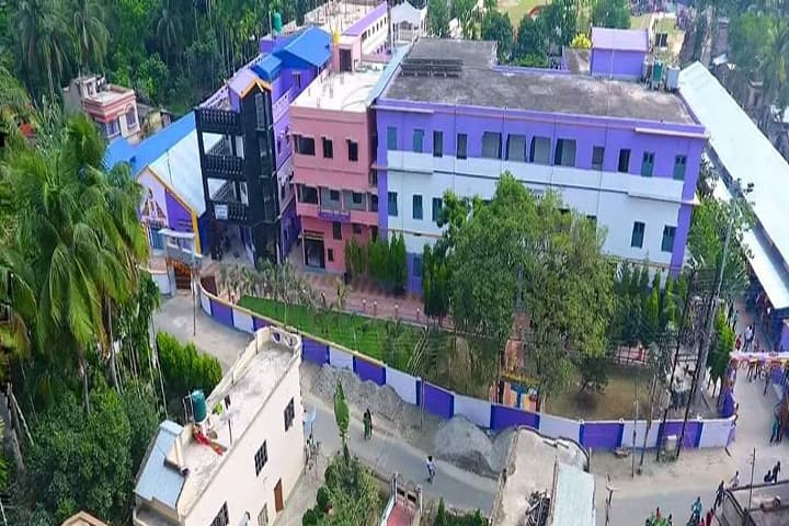 Gobardanga Hindu College campus in Gobardanga, West Bengal, India — photo 1