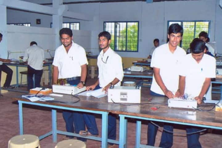 Shree Vidyadhiraj Polytechnic campus in Mangalore, Karnataka, India — photo 4