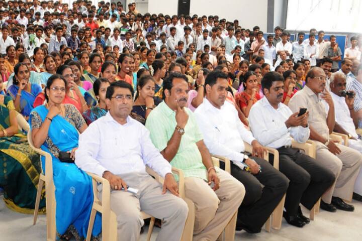 Nehru Memorial College campus in Tiruchirappalli, Tamil Nadu, India — photo 4