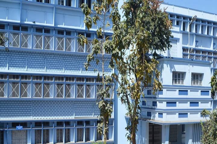 SSLNT Mahila Mahavidyalaya campus in Dhanbad, Jharkhand, India — photo 2