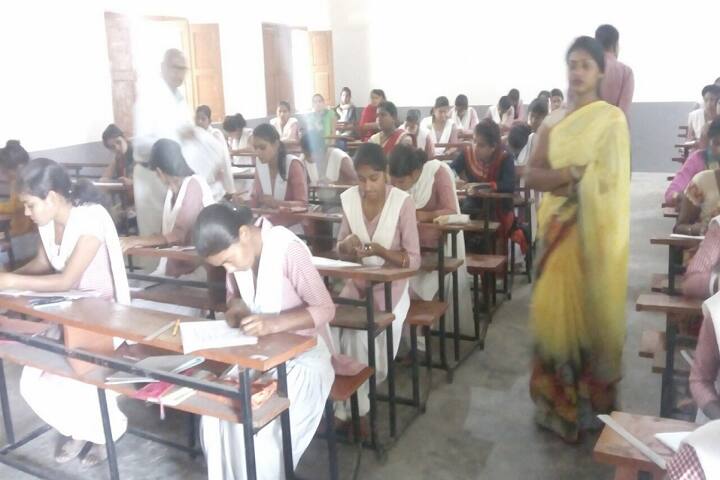 Smt Shivdulari Singh Mahila Degree College campus in Chatrapati Sahuji Mahraj Nagar, Uttar Pradesh, India — photo 4