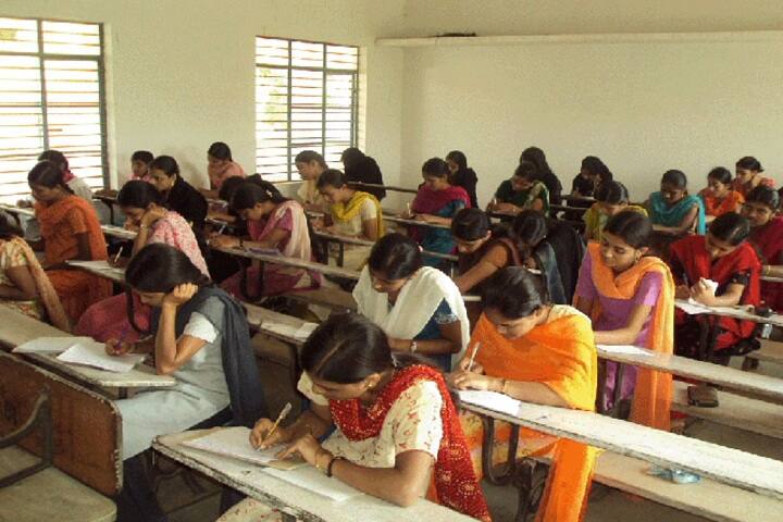 SJMV BAJSS Arts and Commerce College for Women campus in Ranebennur, Karnataka, India — photo 3