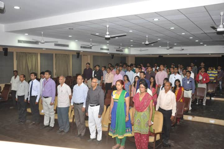 Shri DN Institute of PG Studies in Commerce campus in Anand, Gujarat, India — photo 2
