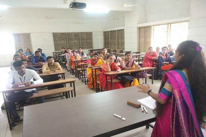 Shri DN Institute of PG Studies in Commerce campus in Anand, Gujarat, India — photo 4