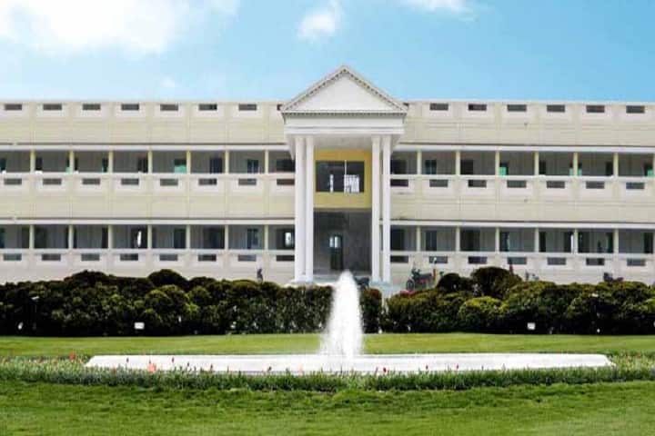 Sri Lakshmi College of Arts and Science campus in Namasivayapuram, Tamil Nadu, India — photo 1