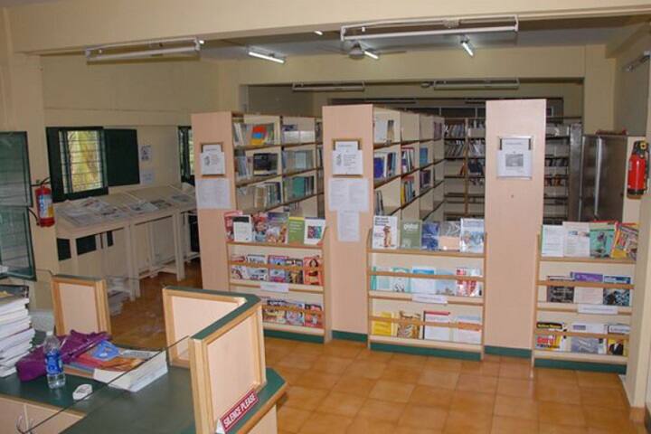 Malleswaram Ladies' Association Academy of Higher Learning campus in Bangalore, Karnataka, India — photo 2