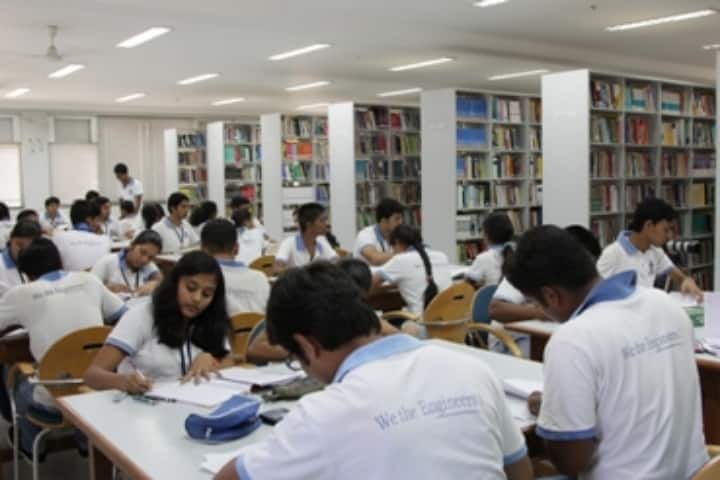 RCPIT Shirpur campus in Shirpur, Maharashtra, India — photo 5