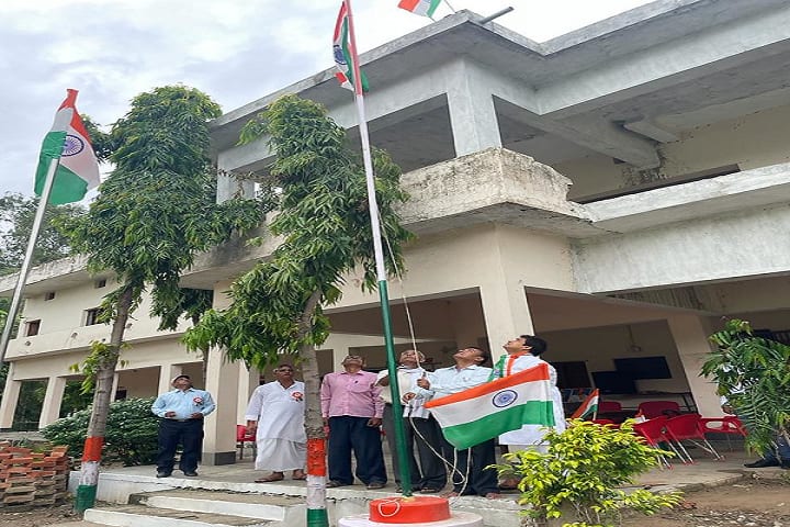 Pt Kripa Shankar Tiwari Mahavidyalaya campus in Allahabad, Uttar Pradesh, India — photo 4