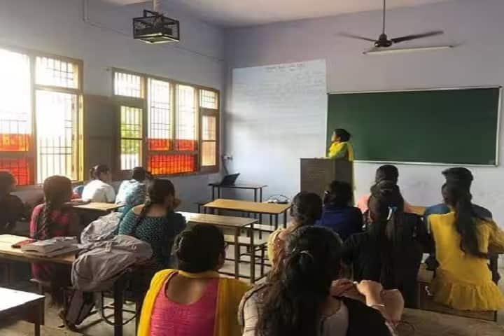 Guru Nanak College campus in Phagwara, Punjab, India — photo 5