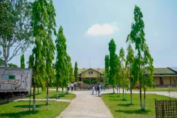 Chandra Kamal Bezbaruah College campus in Jorhat, Assam, India — photo 2