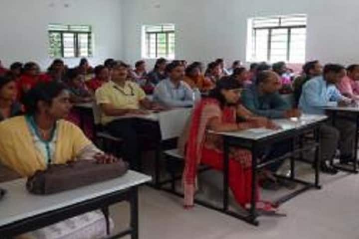 Ramesh Jha Mahila College campus in Saharsa, Bihar, India — photo 3