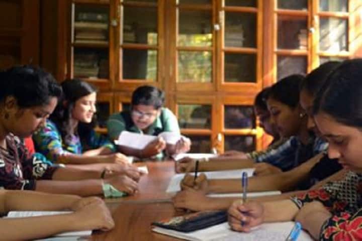Raja Peary Mohan College campus in Uttarpara Kotrung, West Bengal, India — photo 4