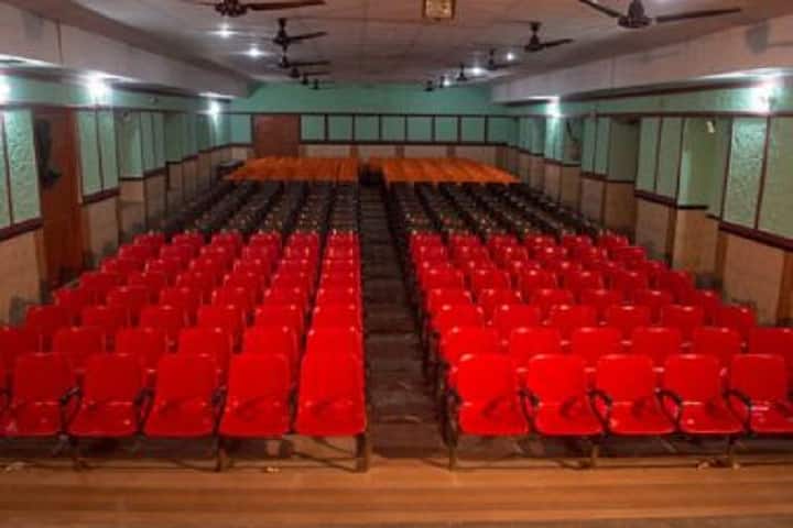 Raja Peary Mohan College campus in Uttarpara Kotrung, West Bengal, India — photo 5