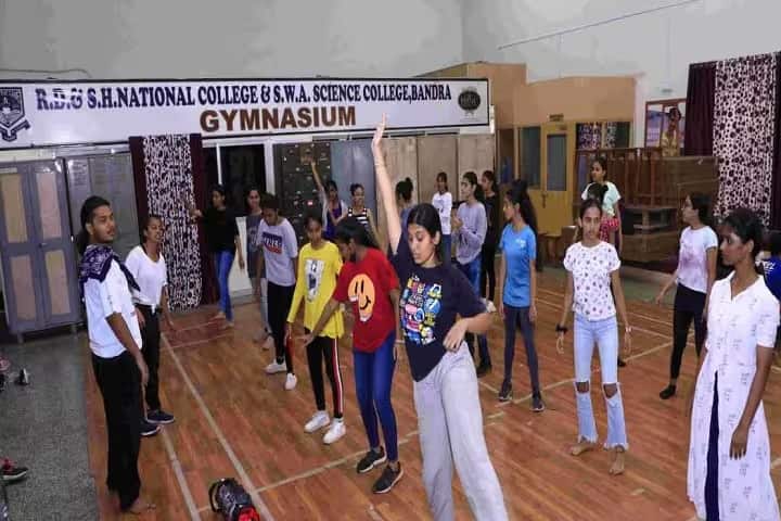 R. D. National College campus in Mumbai, Maharashtra, India — photo 4