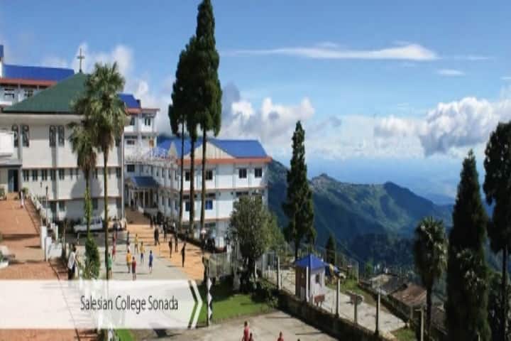 Salesian College campus in Darjeeling, West Bengal, India — photo 1