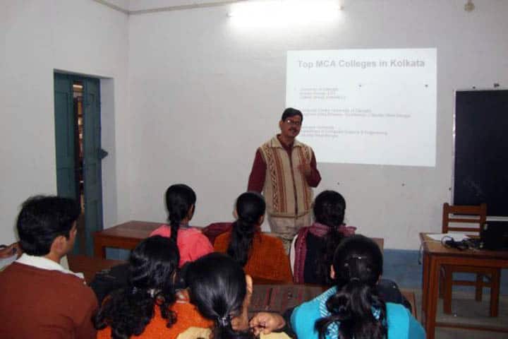 Barrackpore Rastraguru Surendranath College campus in Kolkata, West Bengal, India — photo 2