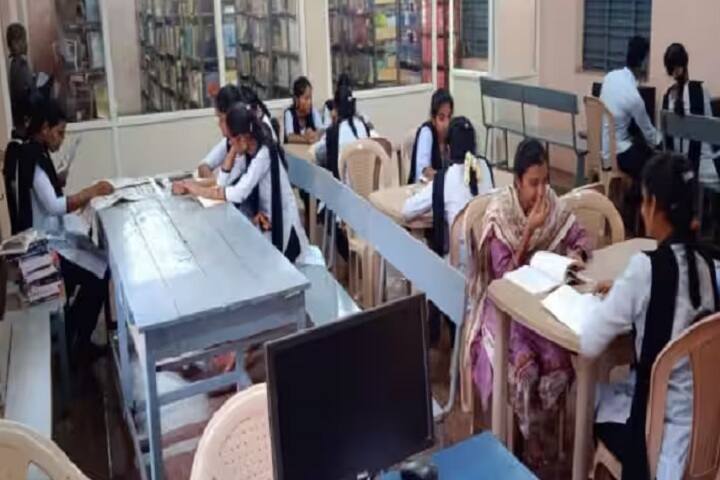Chatrapathi Sivaji Tri Sathajayanthi Government Kalasala campus in Jangareddigudem, Andhra Pradesh, India — photo 4