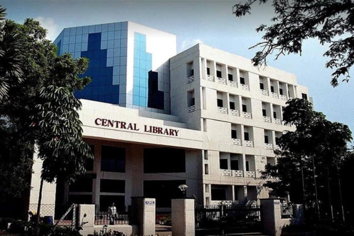 IIT Bombay campus in Mumbai, Maharashtra, India — photo 4