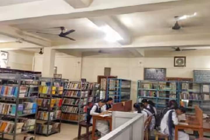 Tingkhong College campus in Dibrugarh, Assam, India — photo 4