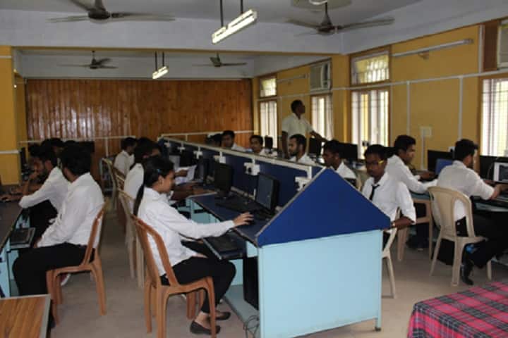 Lalit Chandra Bharali College campus in Guwahati, Assam, India — photo 2