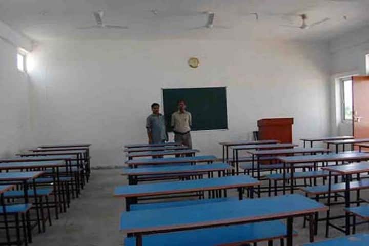 Rajat Mahila Mahavidyalaya campus in Ambedkar Nagar, Uttar Pradesh, India — photo 3