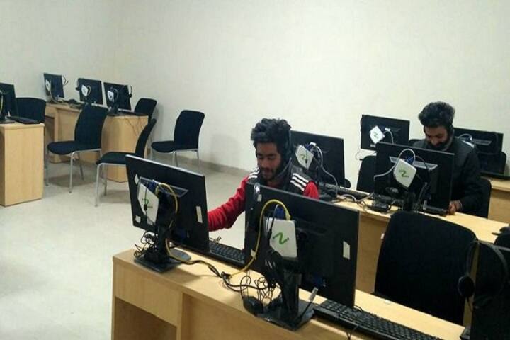 Government Bikram College of Commerce campus in Patiala, Punjab, India — photo 5