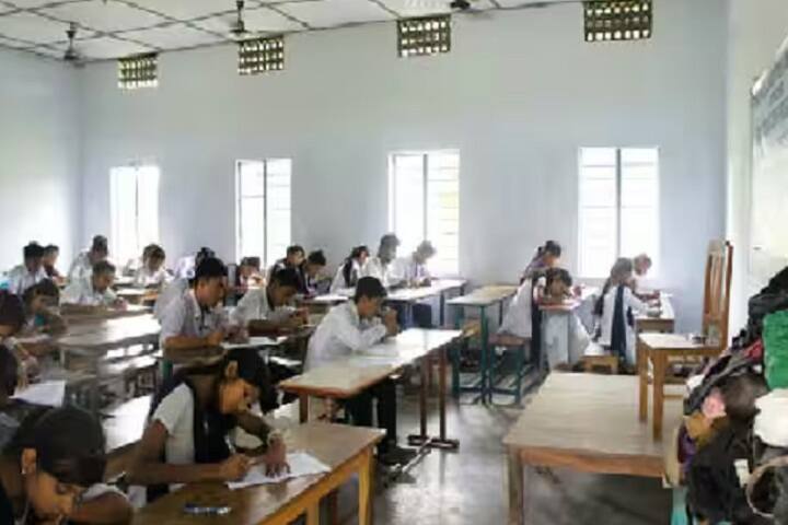 Dakha Devi Rasiwasia College campus in Dibrugarh, Assam, India — photo 3
