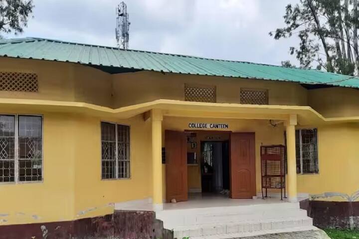 Dakha Devi Rasiwasia College campus in Dibrugarh, Assam, India — photo 6