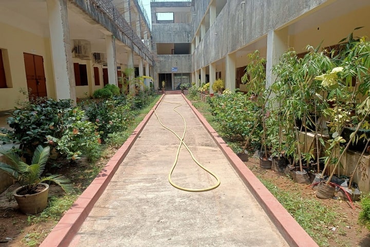 SVM Autonomous College campus in Cuttack, Odisha, India — photo 3