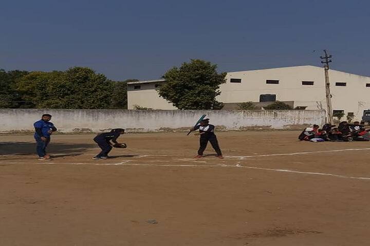 Shri JM Patel Arts and Smt MN Patel Commerce Mahila College campus in Mehsana, Gujarat, India — photo 4