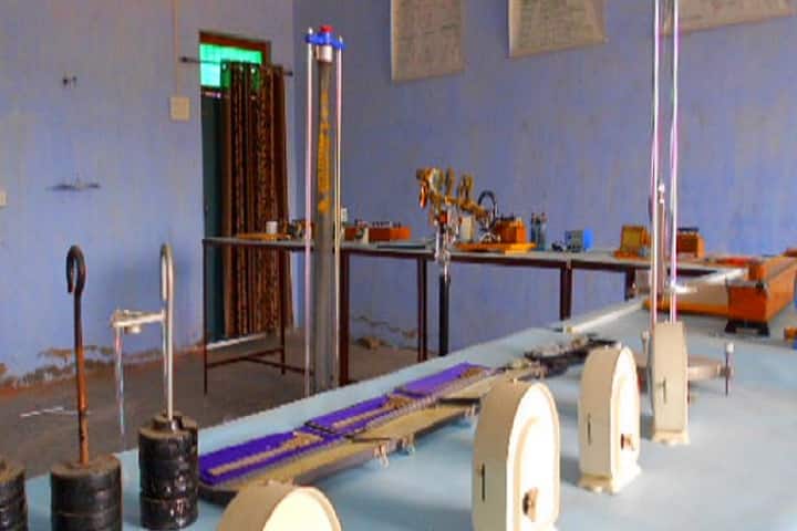 Late Shri Baburam Mahavidyalaya campus in Hamirpur, Uttar Pradesh, India — photo 2