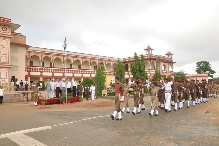 Shri Bhawani Niketan Mahila PG Mahavidyalaya campus in Jaipur, Rajasthan, India — photo 1