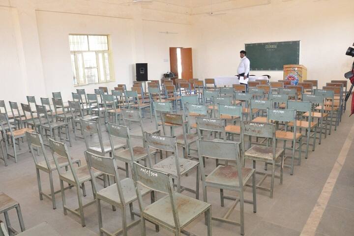 Shri Bhawani Niketan Mahila PG Mahavidyalaya campus in Jaipur, Rajasthan, India — photo 6