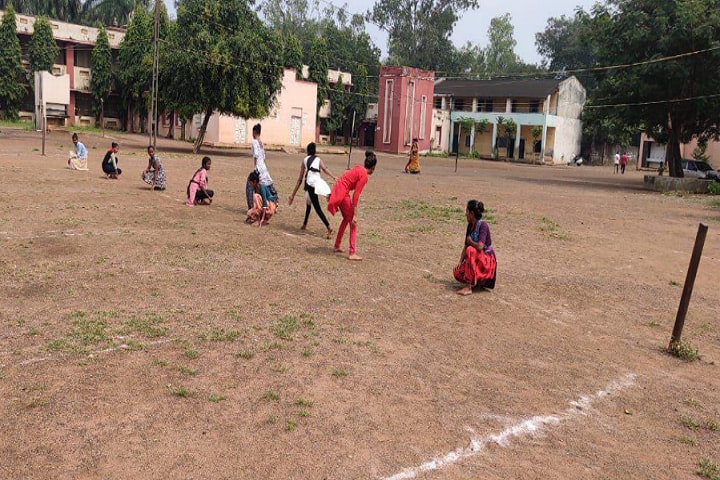 Shree Rang Navchetan Mahila Arts College campus in Bharuch, Gujarat, India — photo 5