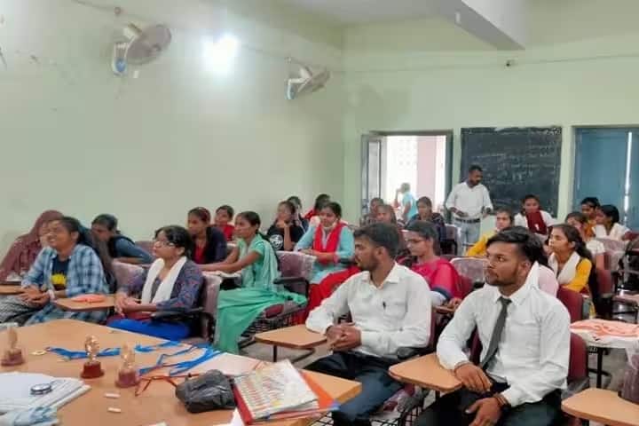 DK College campus in Buxar, Bihar, India — photo 3