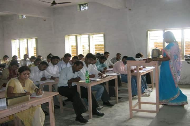 Tarkeshwar Narain Agrawal Teachers Training College campus in Arrah, Bihar, India — photo 2