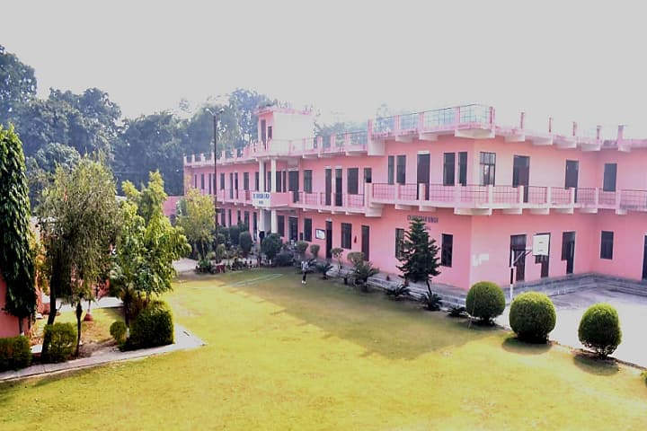 Smt Dilawari Devi Kanya Post Graduate College campus in Bulandshahr, Uttar Pradesh, India — photo 1