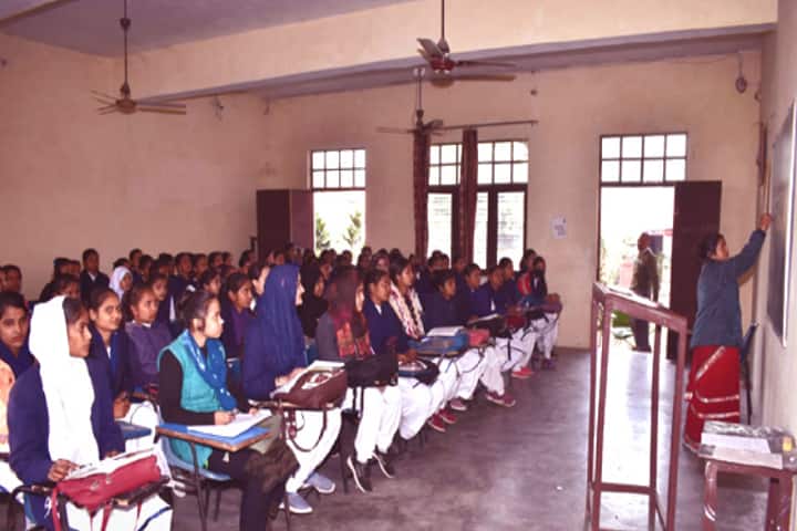 Smt Dilawari Devi Kanya Post Graduate College campus in Bulandshahr, Uttar Pradesh, India — photo 3