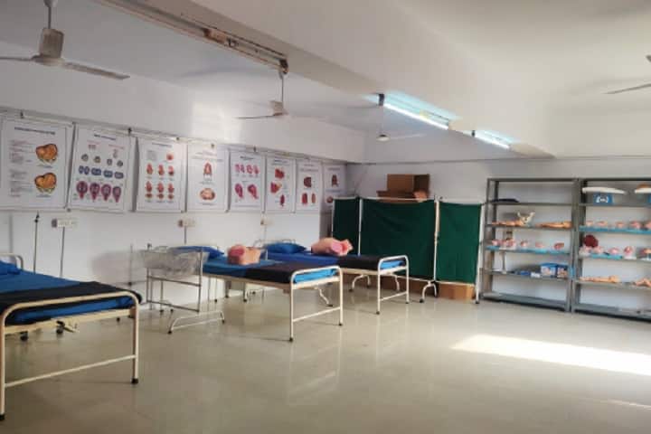 Silver Oak College of Nursing campus in Ahmedabad, Gujarat, India — photo 6