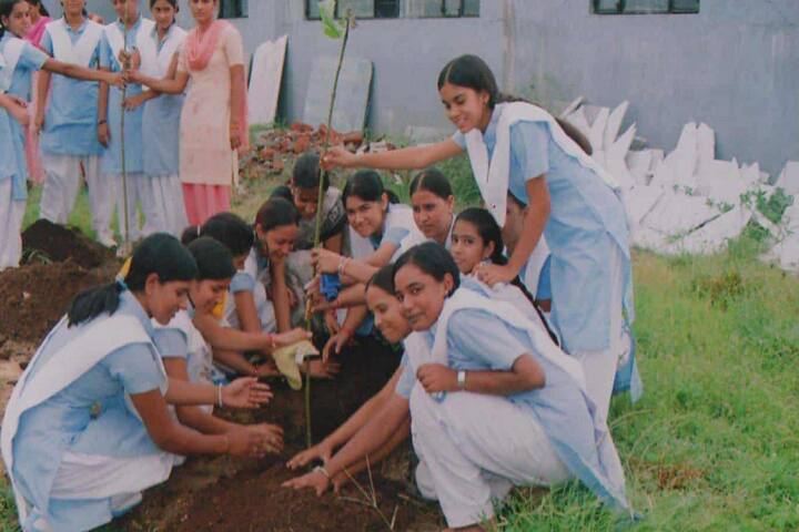 Smt Sushila Devi Mathur PG Girls College campus in Bhilwara, Rajasthan, India — photo 5