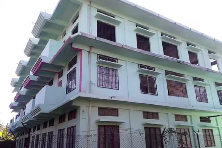 Moran Mahila Mahavidyalaya campus in Moranhat, Assam, India — photo 1