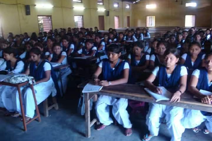 Moran Mahila Mahavidyalaya campus in Moranhat, Assam, India — photo 3