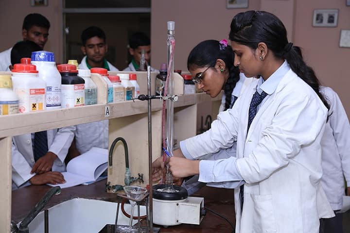 Sanskar College of Pharmacy and Research campus in Ghaziabad, Uttar Pradesh, India — photo 2