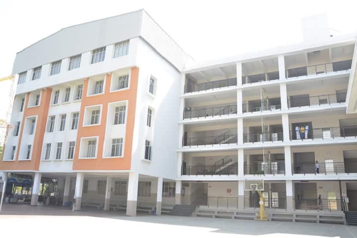 New Horizon College campus in Bangalore, Karnataka, India — photo 1