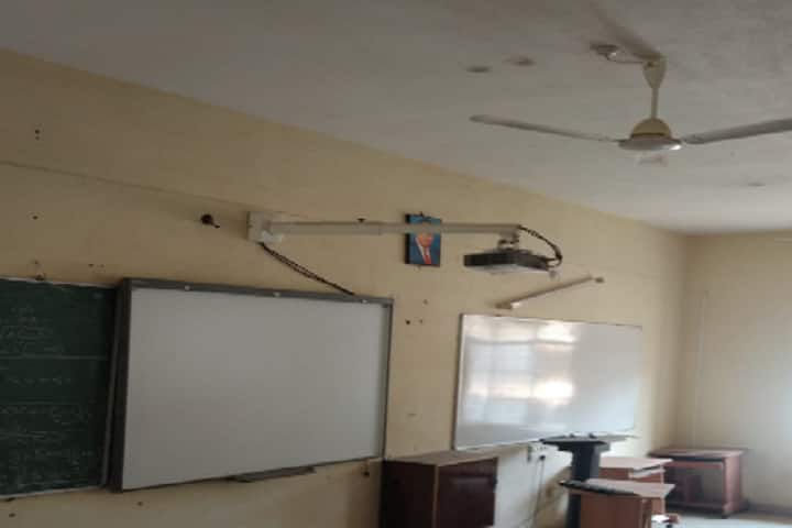 University College of Commerce and Business Management campus in Hanamkonda, Telangana, India — photo 3