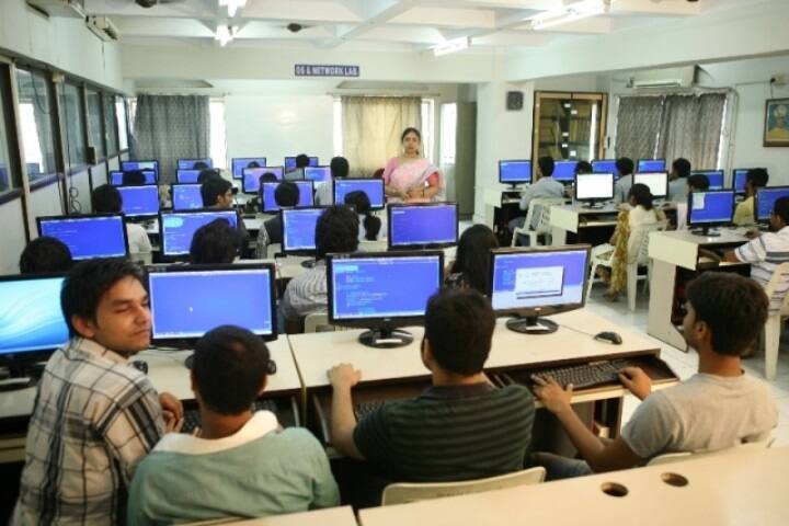 MCKV Institute of Engineering campus in Howrah, West Bengal, India — photo 4