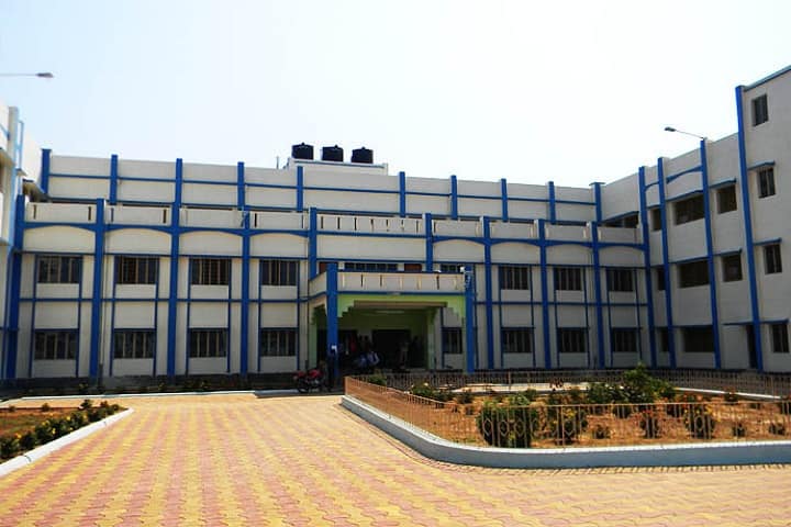 Nayagram Pandit Raghunath Murmu Government College campus in Bali Geria, West Bengal, India — photo 1