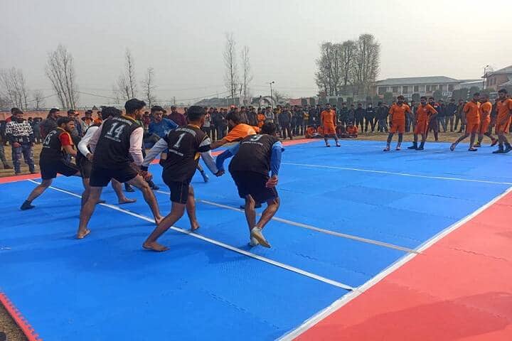Abdul Ahad Azad Memorial College campus in Srinagar, Jammu and Kashmir, India — photo 4