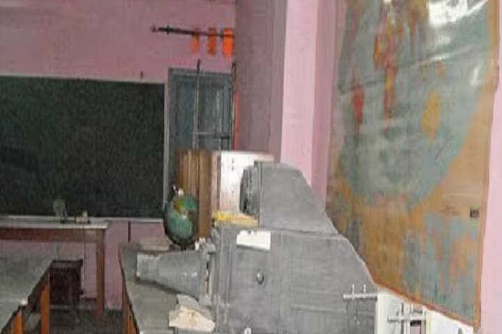 Rajendra Prasad PG College campus in Bareilly, Uttar Pradesh, India — photo 4